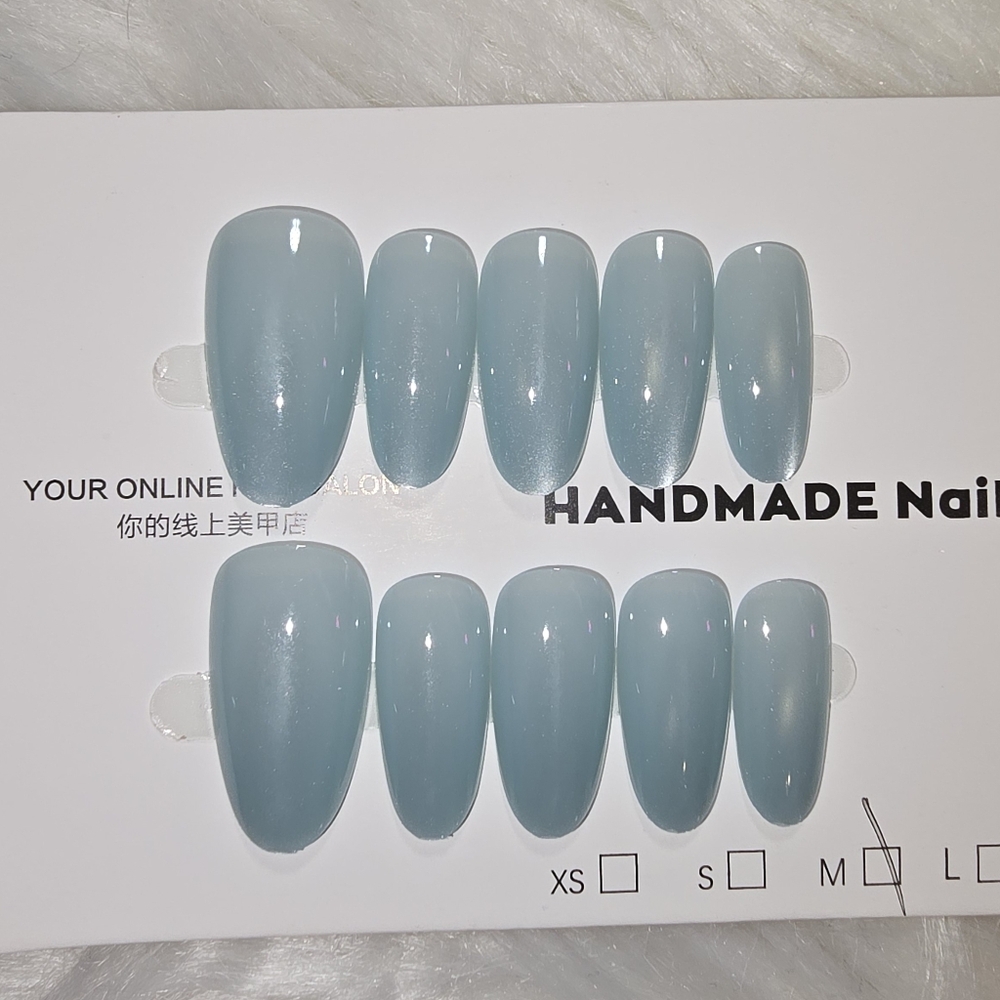 Catseye Soft Blue Press-On Nails
